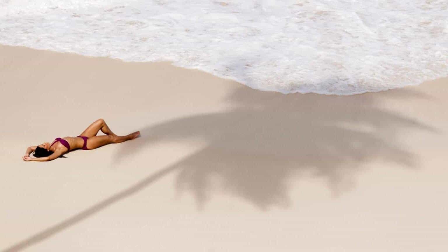 Debunking Common Sunbathing Myths: Protect Your Skin from Damage